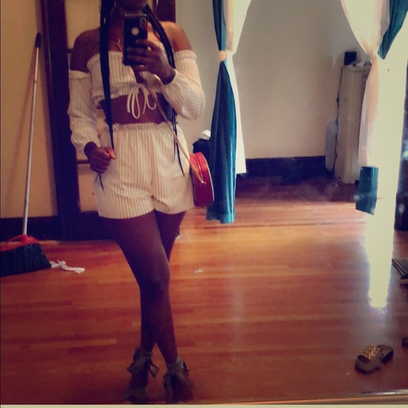 Two piece sexy off shoulder strip outfit - Picture 1 of 1